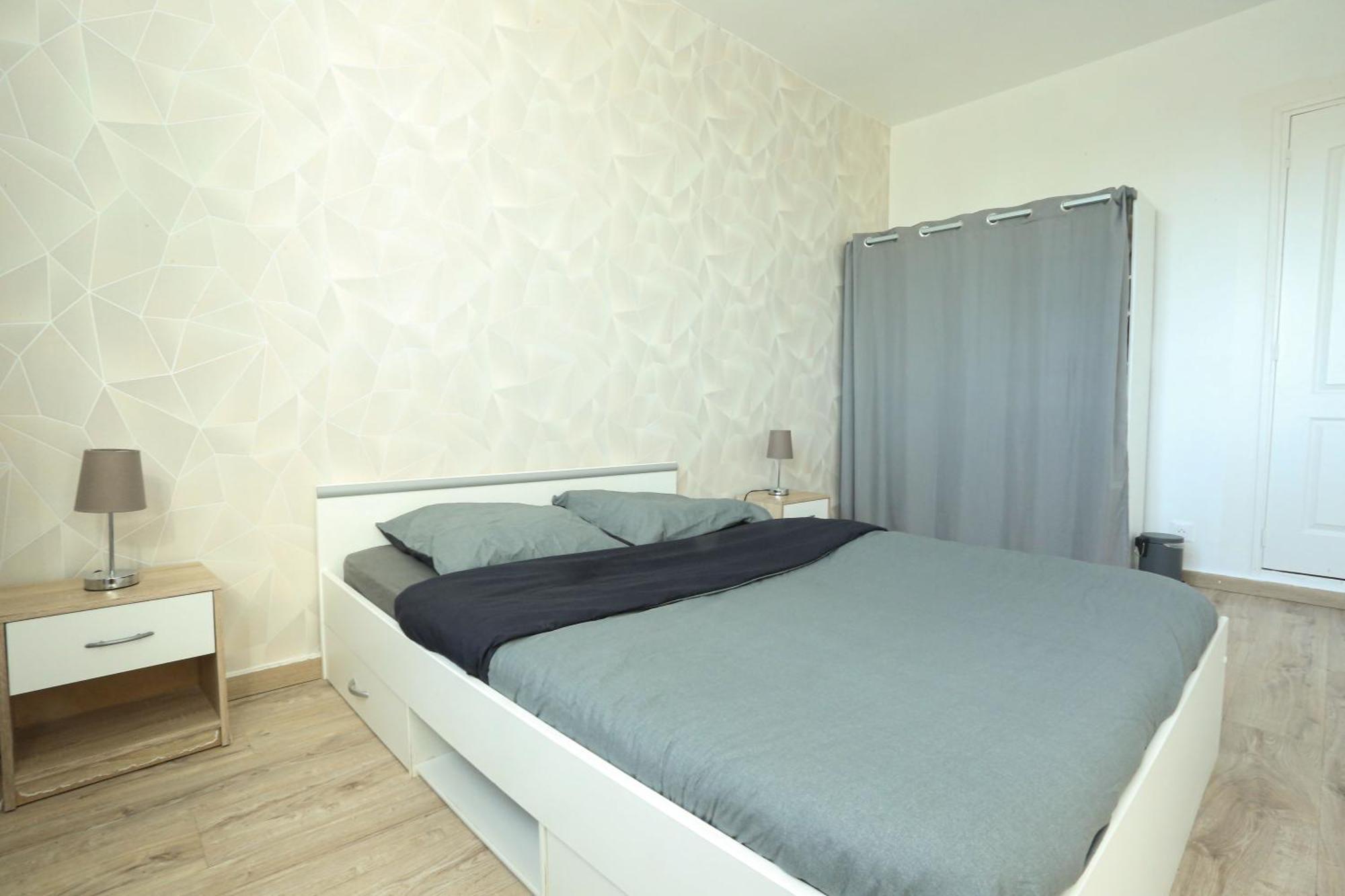 Elegant Appartement Bord De Seine Монтро-фот-Йон Екстер'єр фото